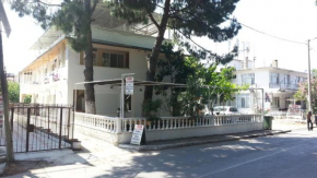 Отель Cicek Aile Pansiyonu  Burhaniye